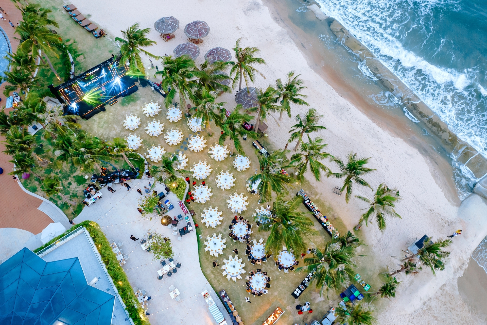 Ansana Ho Tram Flycam setup gala at beach